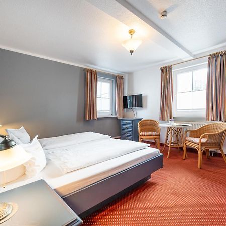 Hotel Garni Getreuer Eckart บินซ์ ภายนอก รูปภาพ